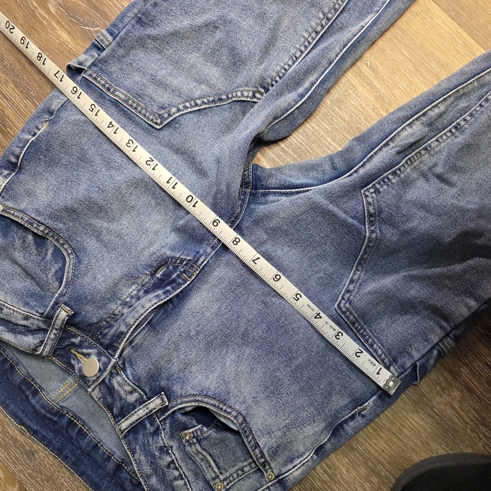 SHEIN Light Blue Wide Leg Jeans - Picture 7 of 9